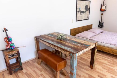 Studio Apartment image 1