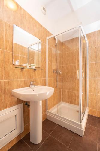 West Gate Studios - image 3