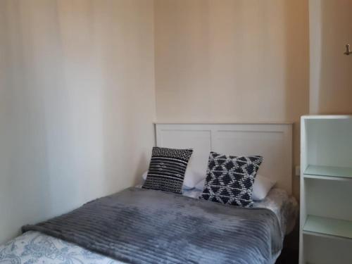 Durban Beachfront OceanSeaside Self Catering luxurious Apartments Room Type - Deluxe Family Suite