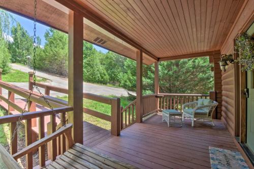 Charming Lake Hartwell Retreat with Boat Dock