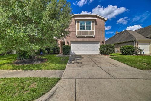 Bright Humble Home with Patio and Charcoal Grill!