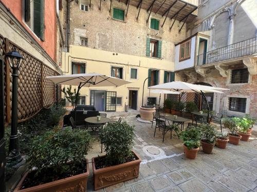 Corte del Doge di Rialto - image 5