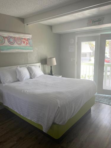 Hideaway Village - image 11