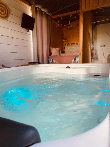 Chambre avec spa privé 3