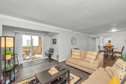 Elevate 24 One Bedroom Apartment Medical Center