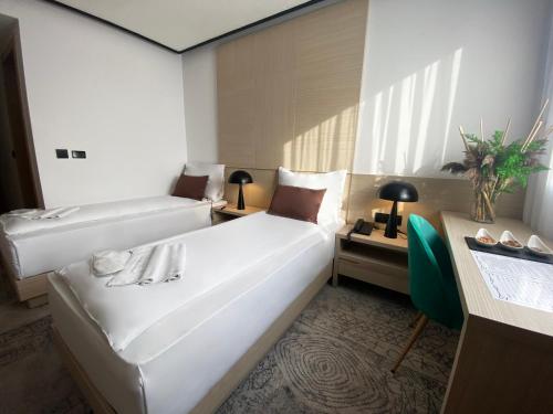 Hotel Boss - image 8