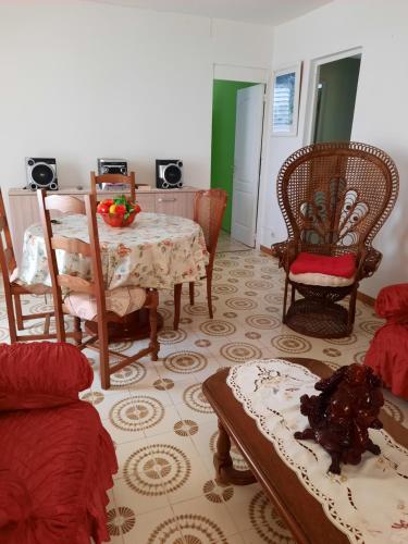 F3 paisible in Capesterre-Belle-Eau