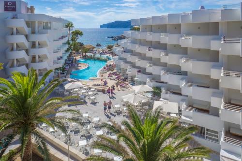 FERGUS Style Cala Blanca Suites - 숙소 외관