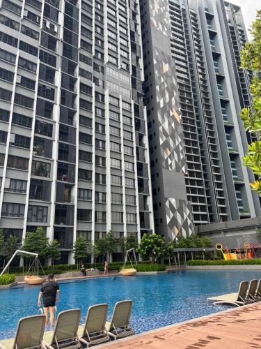Millerz Square 3 bedroom near Old klang road Mid valley Beautiful night view, Kuala Lumpur