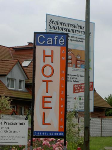 Hotel am Holzhafen