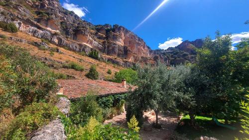 Casa Corazón de piedra en el Río Dulce - Accommodation - Aragosa