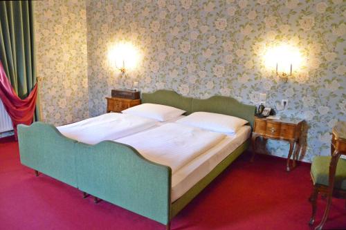Double Room room in Hotel Hohenstauffen