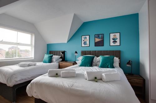 ST AUSTELL - Spacious Home, High Speed Wi-Fi, Free Parking, Garden, Swindon (zdjęcie 3)