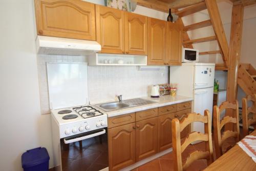 Family friendly house with a swimming pool Mihanici Dubrovnik - 9029 - image 13