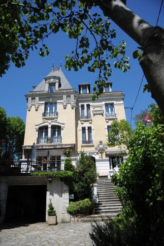 . Hôtel Terminus
