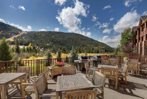 Hidden River Lodge by Summit County Mountain Retreats