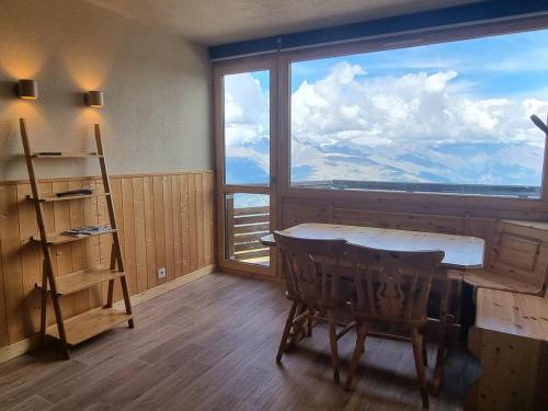 Studio rénové avec coin montagne près des pistes - Vue Mont Blanc - FR-1-181-2684 - Location saisonnière - Aime-la-Plagne