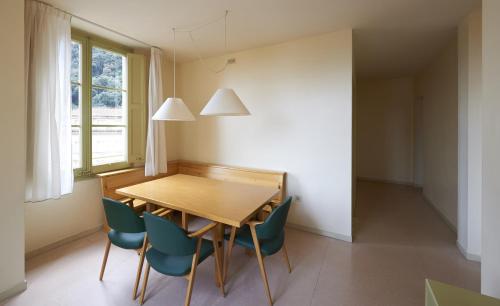 Létesítmények, Apartamentos Montserrat Abat Marcet in Collbato