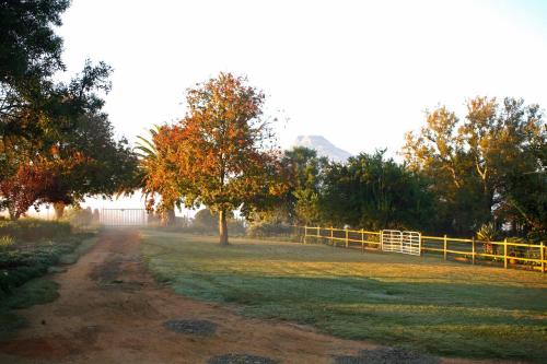 Sneezewood Farm Bed&Breakfast and Self-Catering Cottage