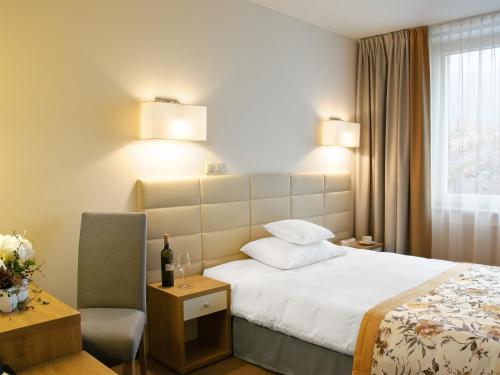 1 double bed