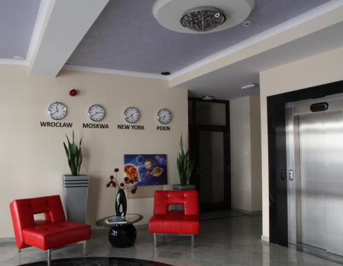 Hotel Kosmonauty Wrocław-Airport – Wroclaw, IA