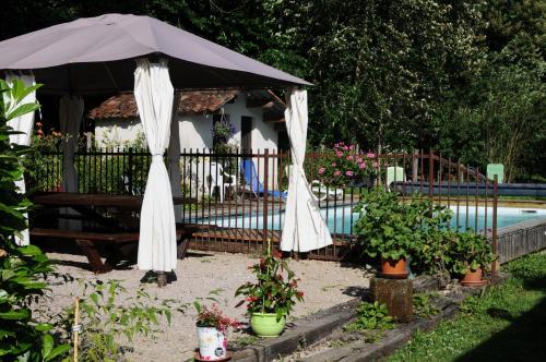 Villa with 4 bedrooms in Sousceyrac En Quercy with private pool enclosed garden and WiFi - main image