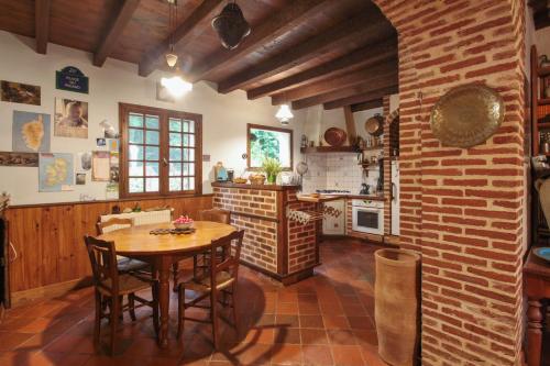 Villa with 4 bedrooms in Sousceyrac En Quercy with private pool enclosed garden and WiFi - image 12