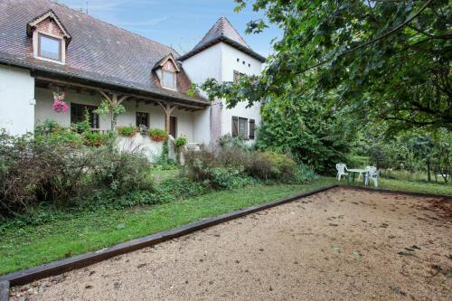 Villa with 4 bedrooms in Sousceyrac En Quercy with private pool enclosed garden and WiFi - image 8