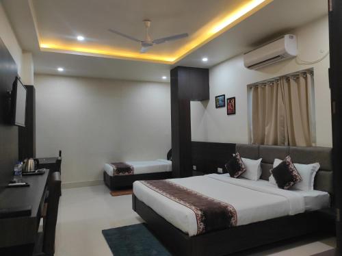 Hotel Paradise - Biswanath Chariali in Biswanath Chariali