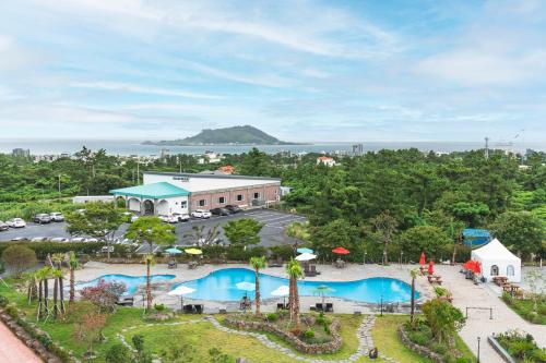 Hallim Resort