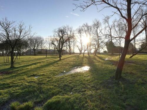 't Pekelhuis - Vakantiehuisje op boerderij Huize Blokland in Hem