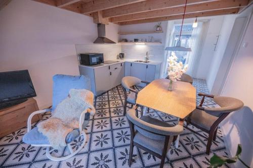 't Pekelhuis - Vakantiehuisje op boerderij Huize Blokland in Hem