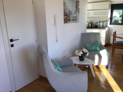 Monteview Loft Apartment Monteview Loft Apartment