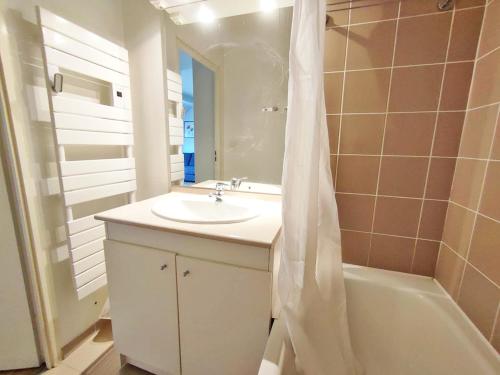 Le Flocon, T2, wifi, vue montagne, parking gratuit, 4 personnes, Luchon (foto 5)