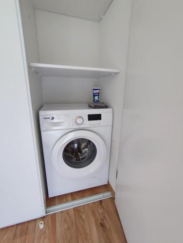 Le Flocon, T2, wifi, vue montagne, parking gratuit, 4 personnes, Luchon (foto 7)