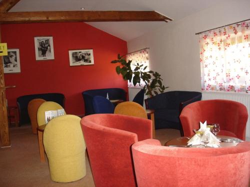 RED DEER Hotel - image 7