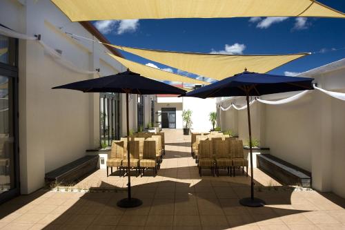 ระเบียง/ชานเรือน, ดิสติงชั่น พาล์มเมอร์สตั้น นอร์ธ โฮเต็ล แอนด์ คอนเฟอเรนซ์ เซ็นเตอร์ (Distinction Palmerston North Hotel & Conference Centre) in พาลเมอร์สตันเหนือ