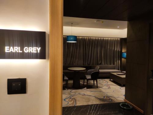 Eingang, SunhillPortico in Siliguri