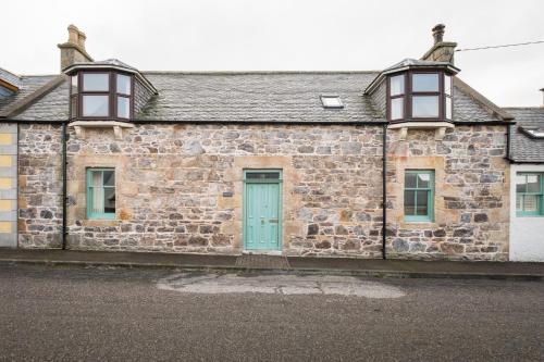 Seaside cottage on Moray coast - Portknockie