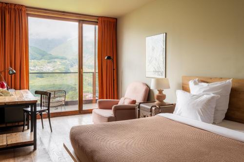 Double Room with Mountain View