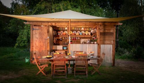 8-Bed Lotus Belle Mahal Tent in The Wye Valley