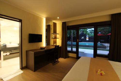 Hotel Melamun near Warung Citra