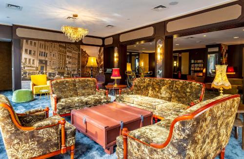 Park Hotel - image 2