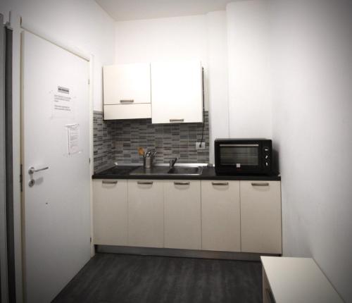 TREND APARTMENTS vicio la metro Maciacchini APPARTAMENTI MODERNI WI FI GRATUITO NUOVA GESTIONE 5