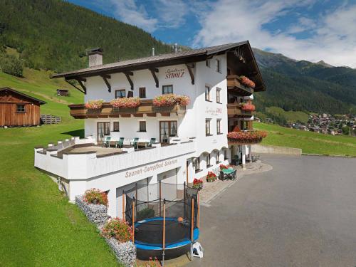 Landhaus Strolz - Accommodation - St. Anton am Arlberg