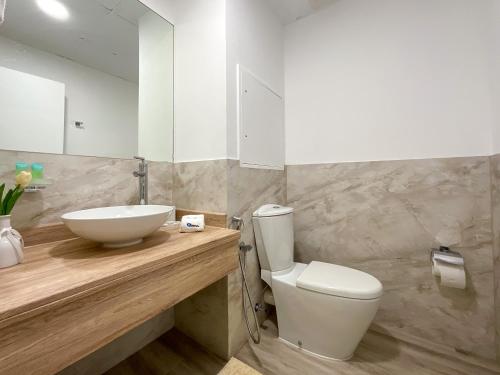 HiGuests - Amazing Sea Views from this 2BR Apt in JBR