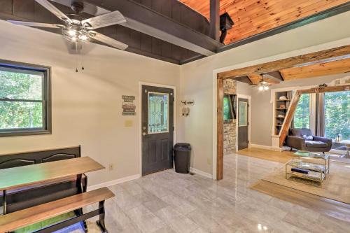 Custom-Built Luxury Cabin with Tesla Charger! in Ellijay, USA