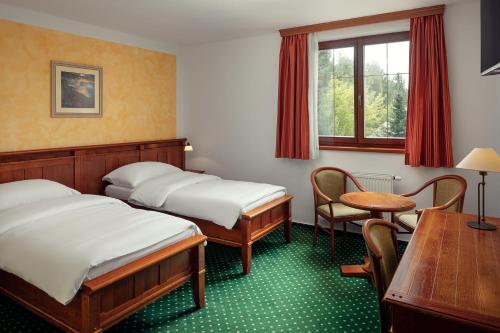 1 queen bed