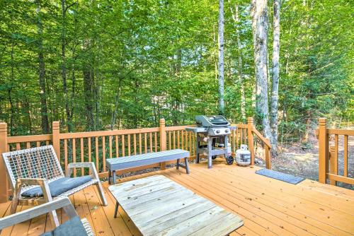 Pet-Friendly Pocono Pines Rental with Hot Tub! in Pocono Pines, USA
