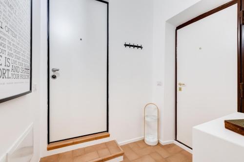 Lovely and modern flat near the Colosseum, Řím (fotografie 10)